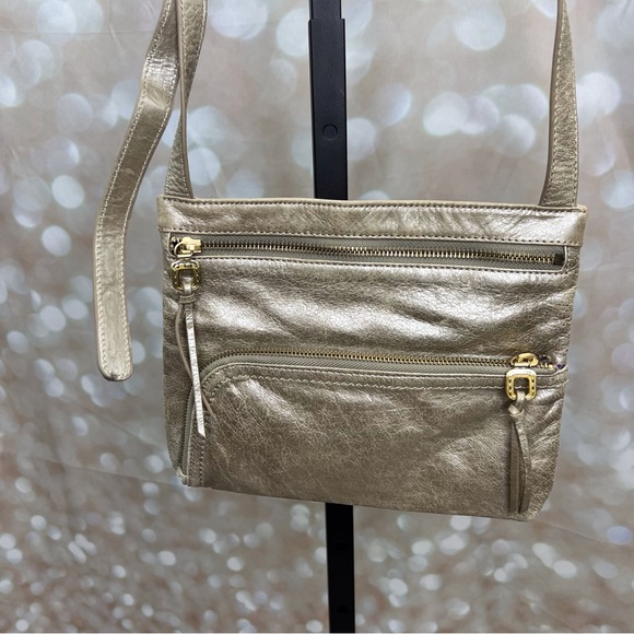 HOBO International Cassie Distressed Metallic Leather Crossbody Bag Purse Casual - Picture 2 of 10